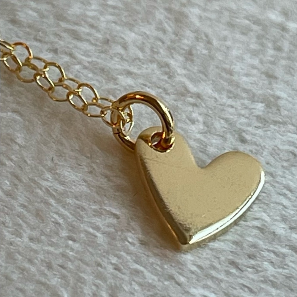 14k Gold Dainty Heart Necklace